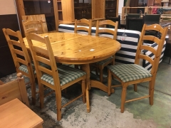 Köksbord + 6st stolar